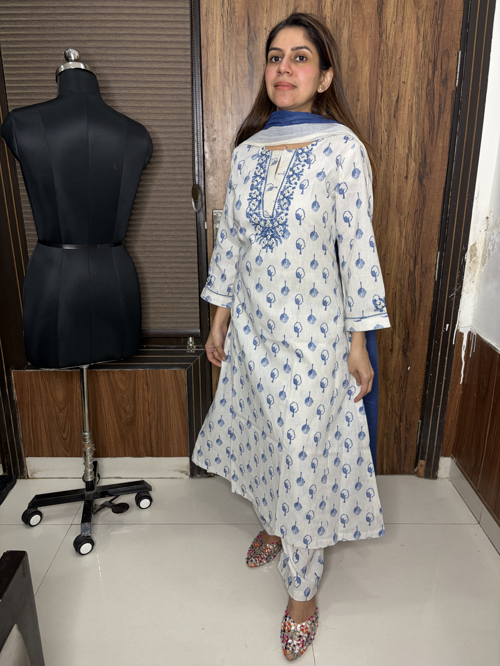 Home White Handloom Cotton Suit