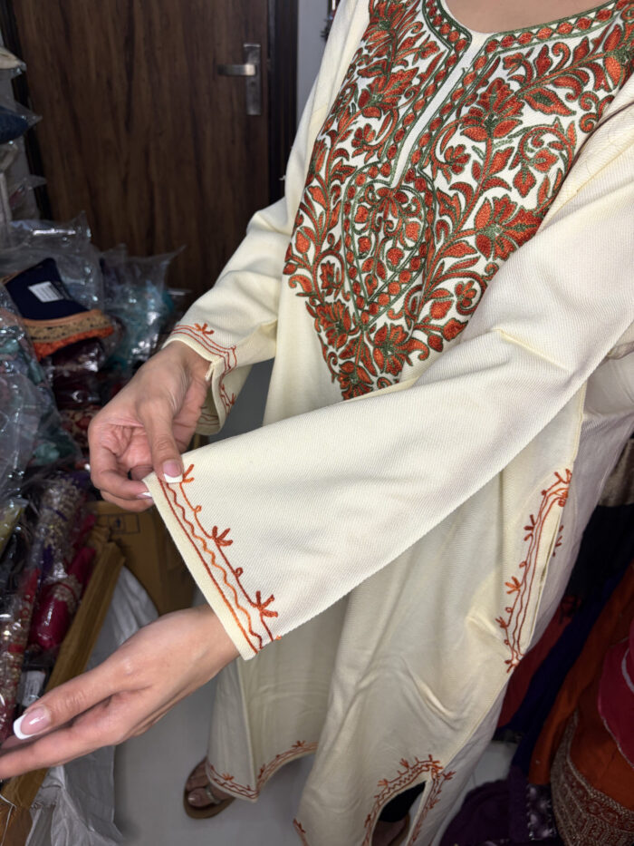 Kashmiri Ferans - Image 5