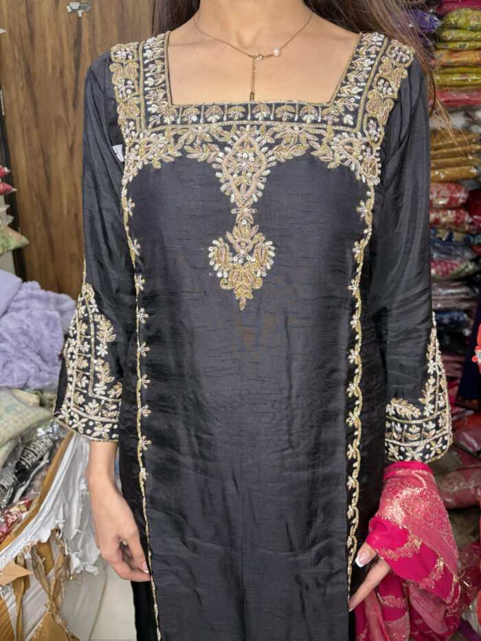 The Black & Pink Magic - Image 3