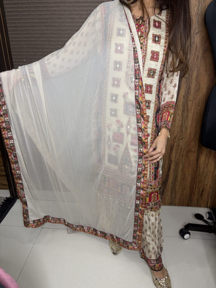 Karachi Print Suit - Image 6