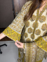 Short length Block printing Suit - Image 3