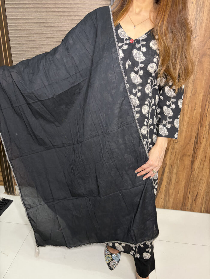 Floral Printed Suit - Image 5