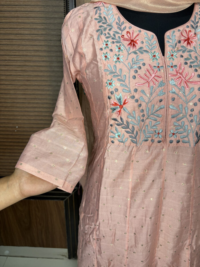 Pink A-line Suit - Image 5