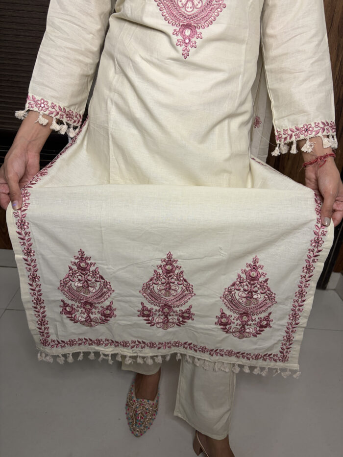 The White Tassle Embroidered Suit - Image 2