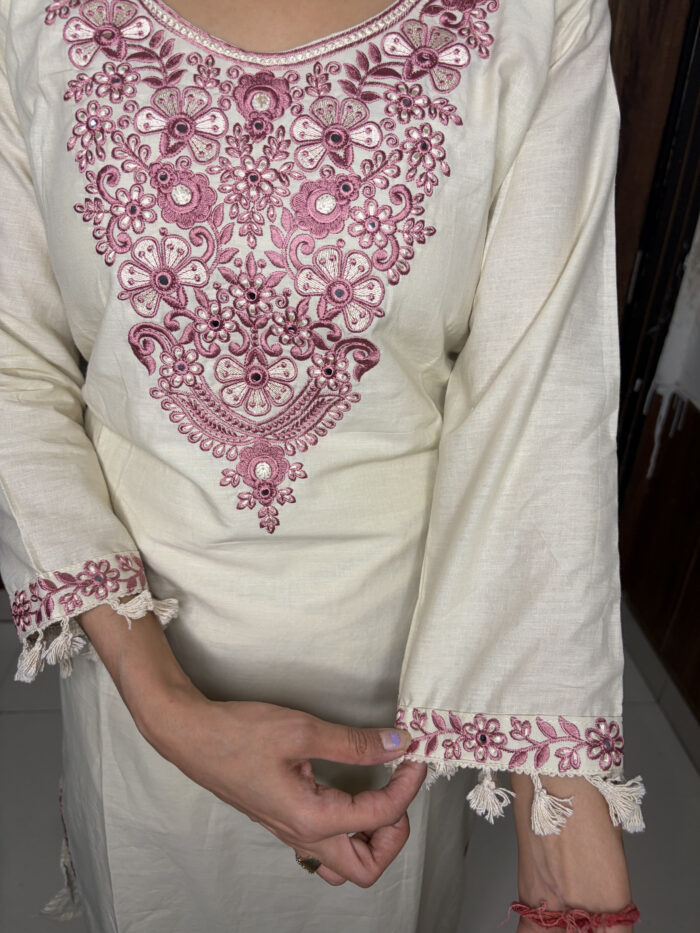 The White Tassle Embroidered Suit - Image 4