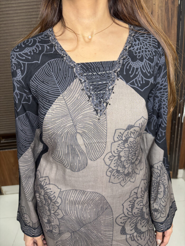 The Black and Grey Printed Co-ord - Image 3