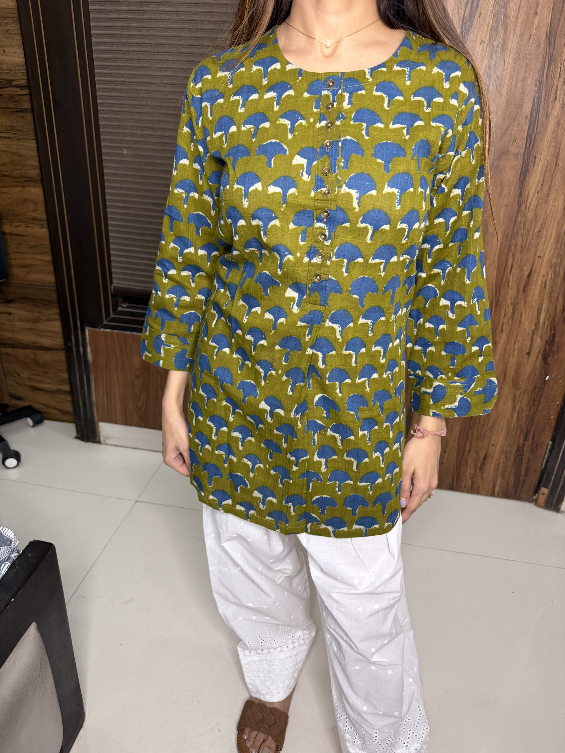 IMG_9159 Cotton Short Kurit - Image 1