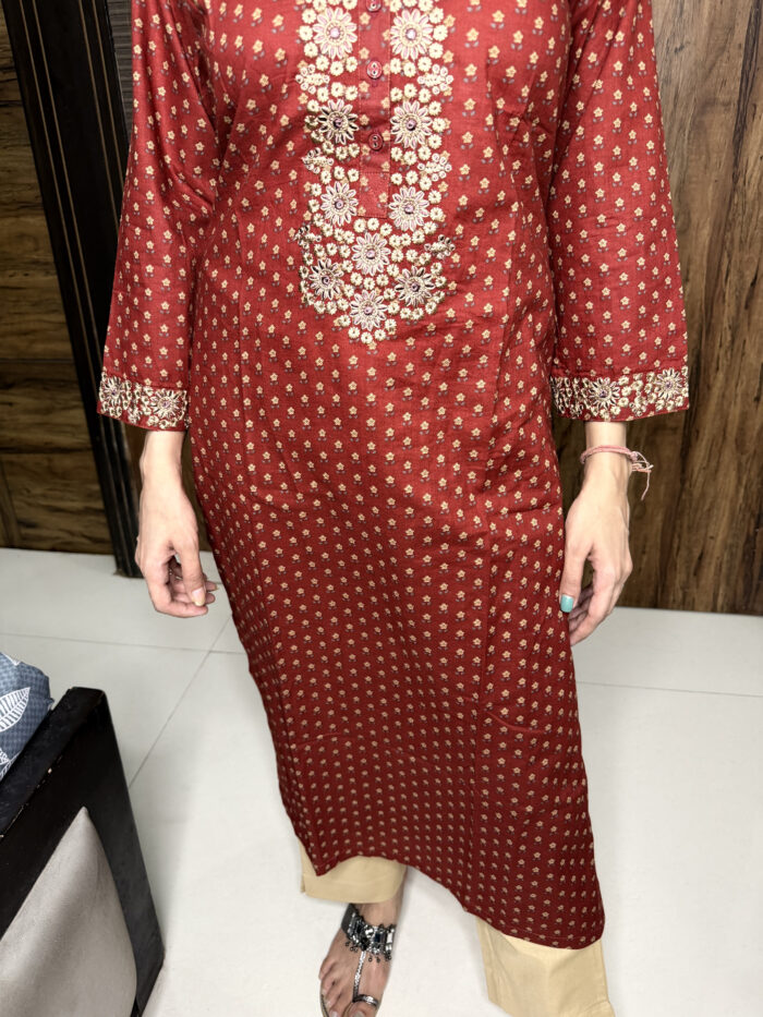 Maroon Muse - Image 3