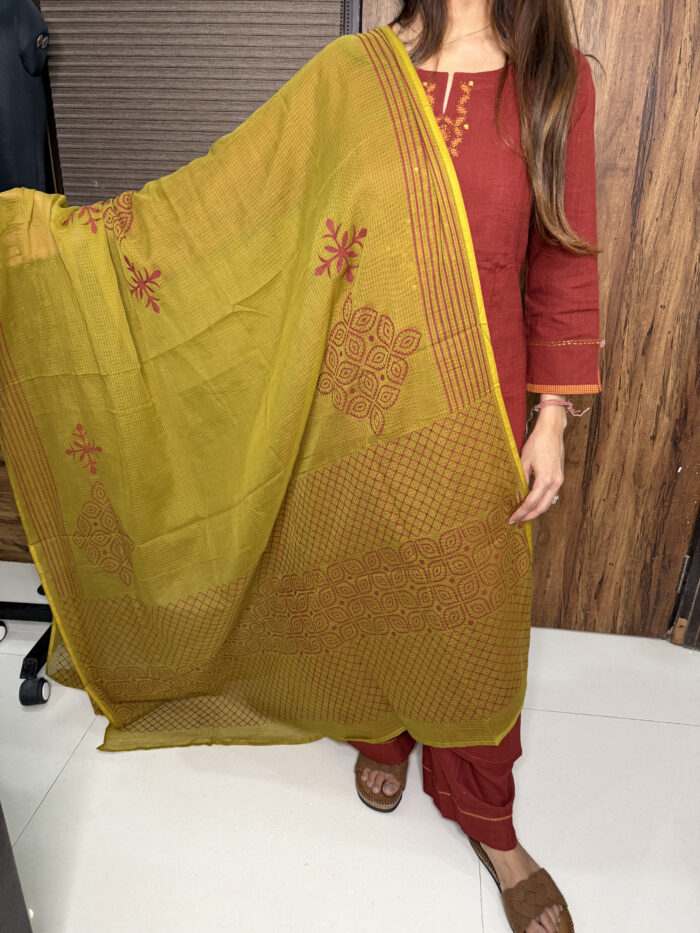 Gur Shakkar - Image 2