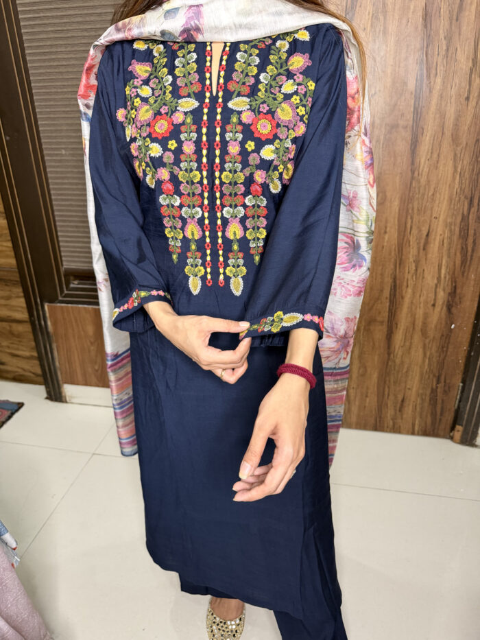 Must Wear Muslin - Image 2