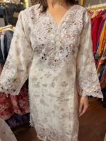 Elegant Pakistani Suit - Image 2
