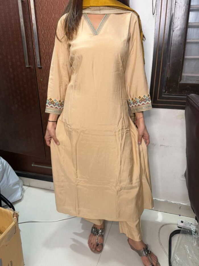 Golden mustard suit - Image 4