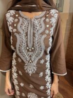 Lakhnowi embroidered suit - Image 4