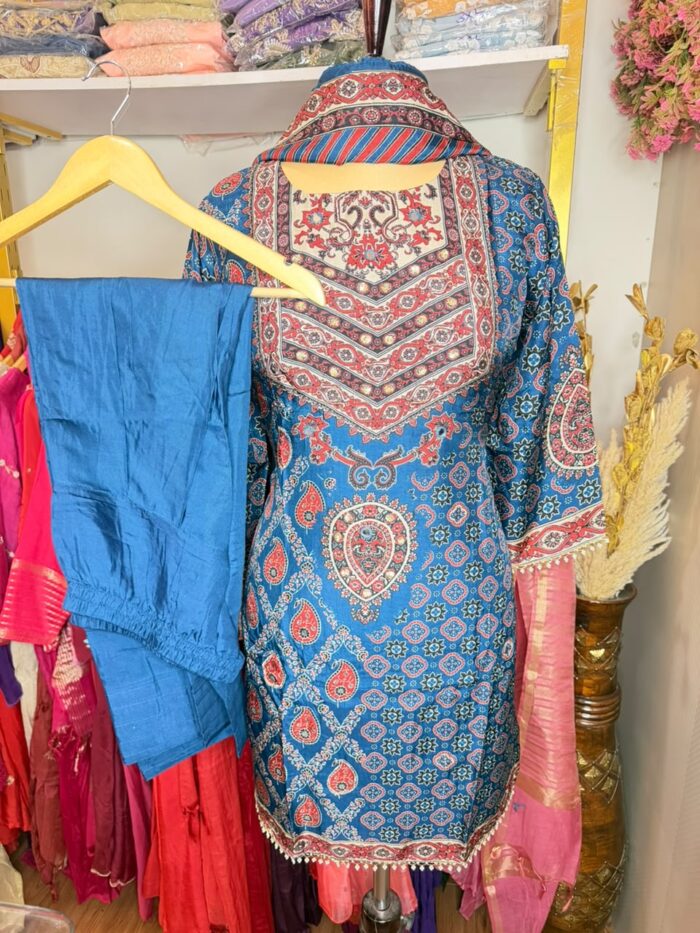 Blue farshi suit - Image 2