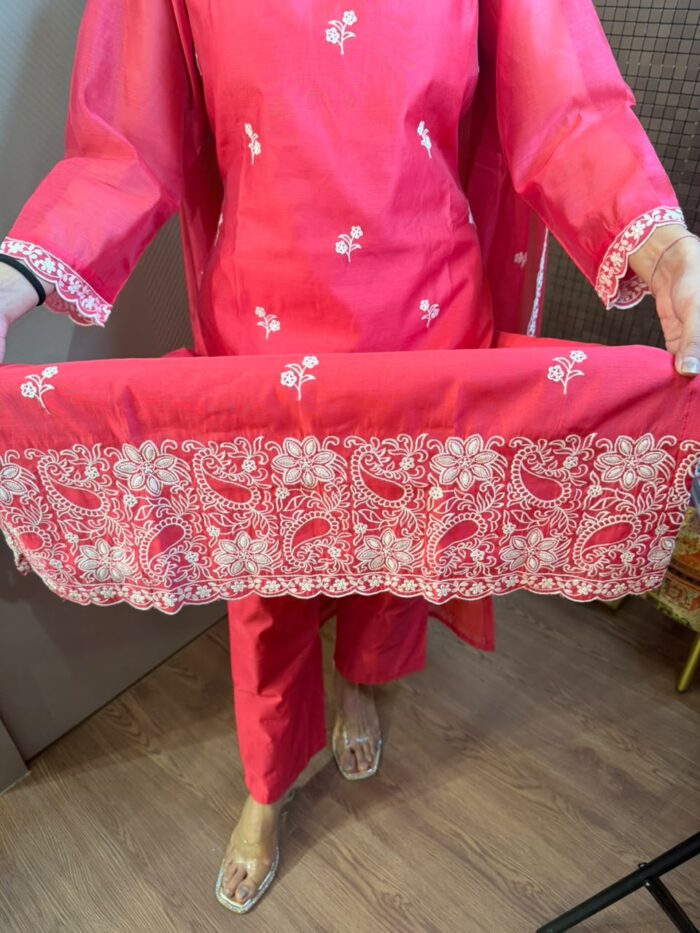 Gajri chandheri silk suit - Image 2