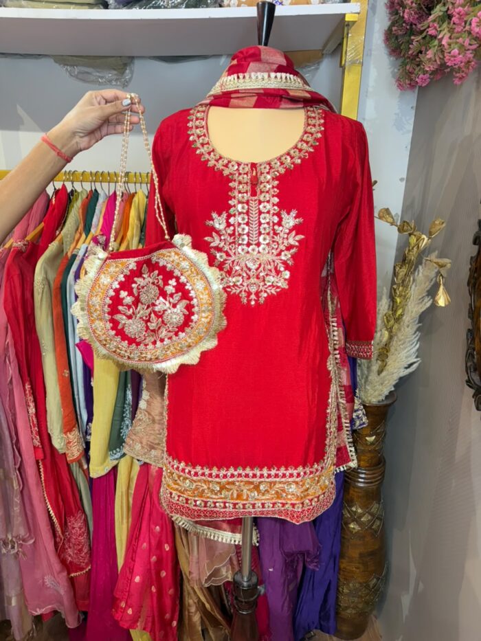 The karwachauth faarshi suit - Image 2