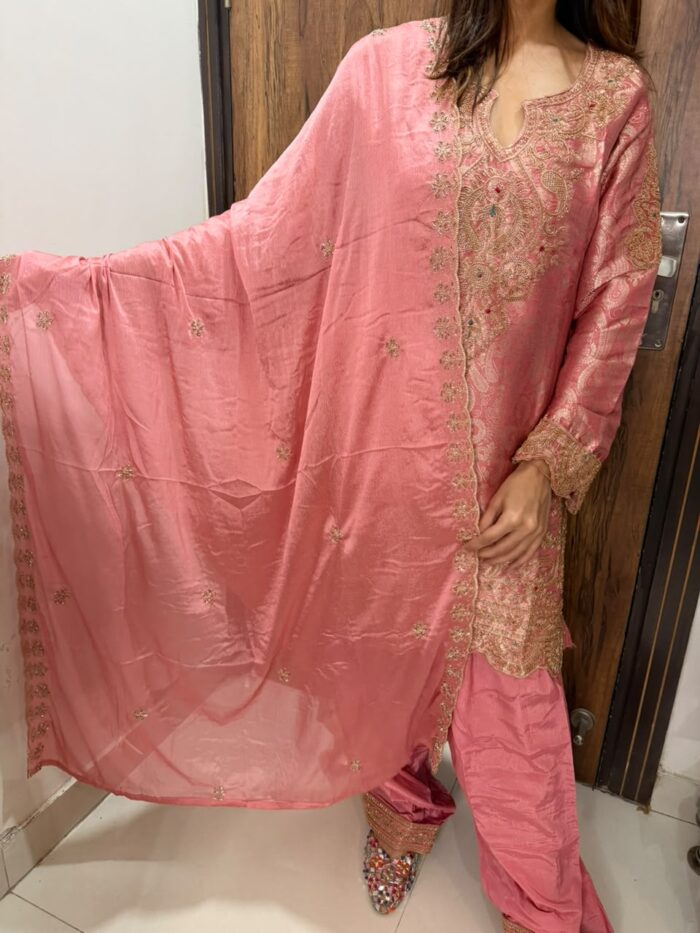 Pink blush embroidered suit - Image 6