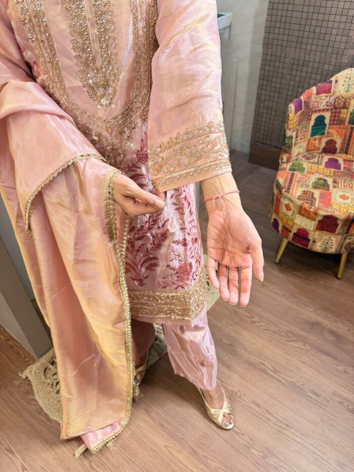 Peachy pink - Image 4