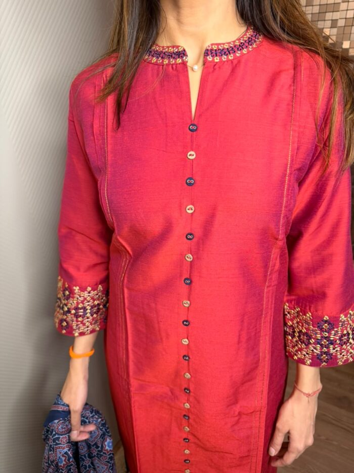 The red viral formal wear - Image 4